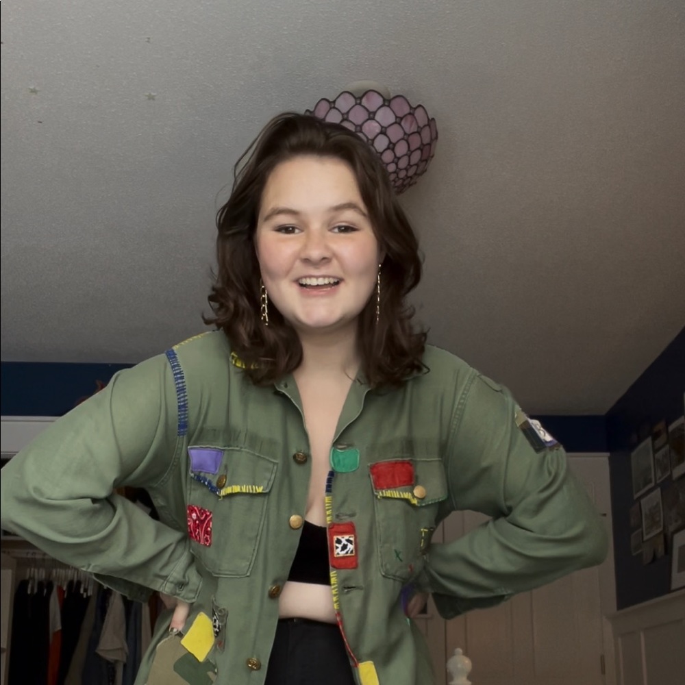 Meet your Posher, Monica